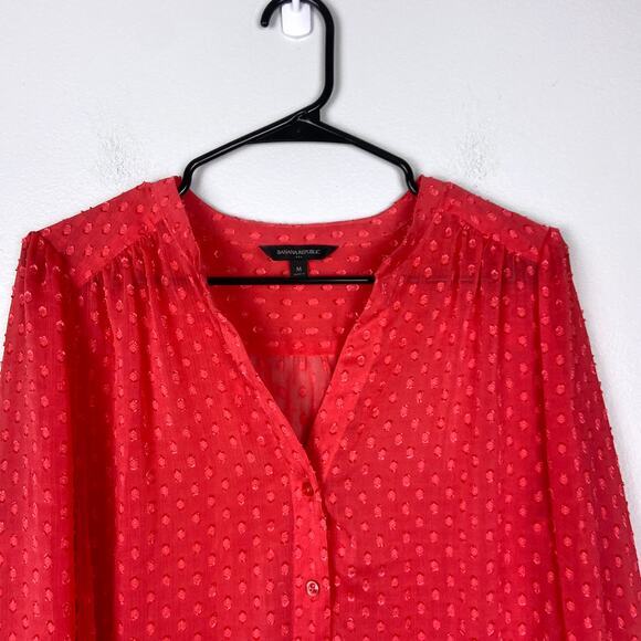 Banana Republic Drapey Classic Textured Blouse‎ in Bright Coral Size Medium - Picture 3 of 10